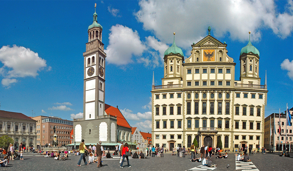 Gasanbieter Augsburg Kirche und Rathaus in Augsburg